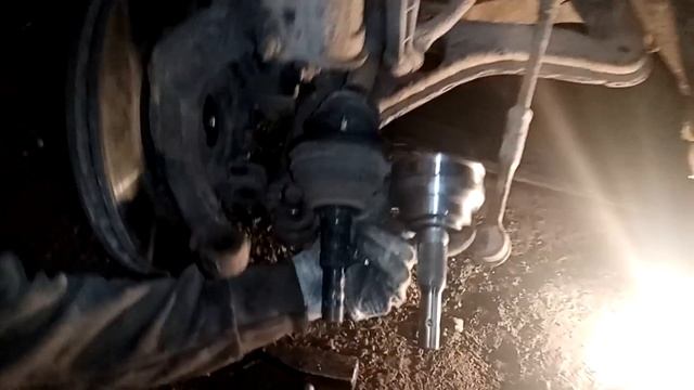 Опель Зафира замена наружного шруса и сальника привода