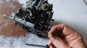 2019.04.09 Как достать винт качества карбюратора Солекс