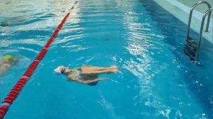 тренировка по синхронному плаванию