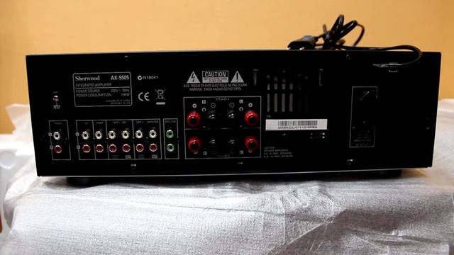 Распаковка и обзор стереоусилителя Sherwood AX-5505 смотреть онлайн