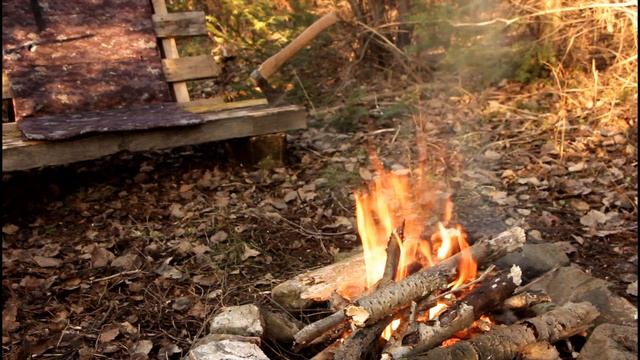 Новый Bushcraft лагерь, строю двухскатный шалаш! Готовим на костре! смотреть онлайн