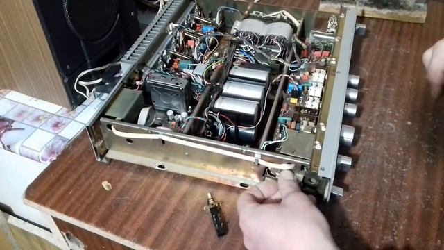 Оживление усилителя Радиотехника У101 стерео. А всё, как оказалось, очень просто. смотреть онлайн