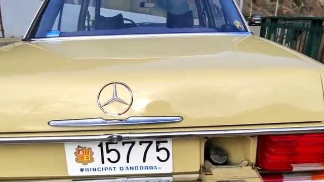 Mercedes w115 240 restauration terminée 1 смотреть онлайн