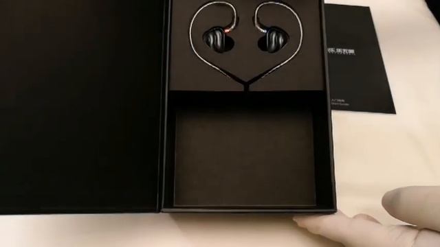 FiiO FH3 IEMs Unboxing