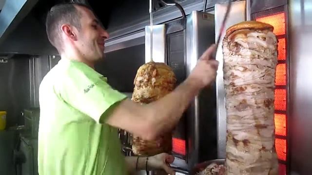 Φέτες το κρέας και το γοητευτικό χαμόγελο Γεώργιος. Ладоколла. смотреть онлайн