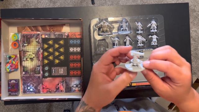 Zombicide Invader, Black Ops Expansion Unboxing смотреть онлайн