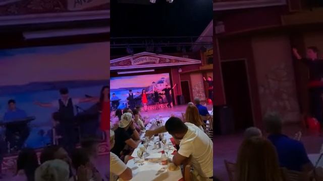 Ритмичный греческий танец «Сиртаки» смотреть онлайн