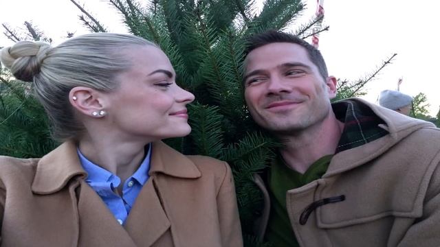 The Mistletoe Promise - Official Trailer смотреть онлайн