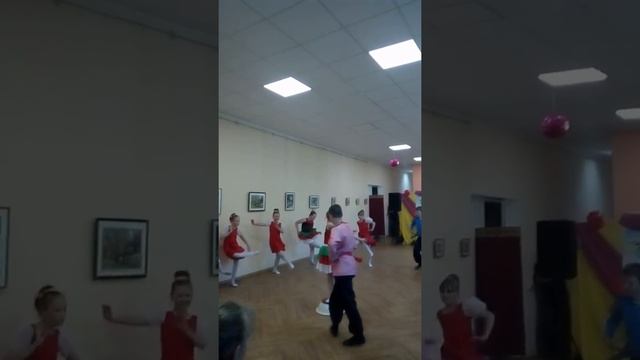 Танец 7.40 в музыкальной школе. смотреть онлайн