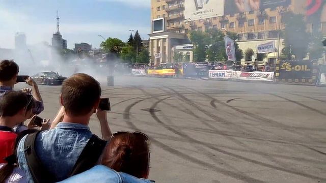 Фестиваль технических видов спорта. Выставка ретроавтомобилей, дрифт-шоу смотреть онлайн