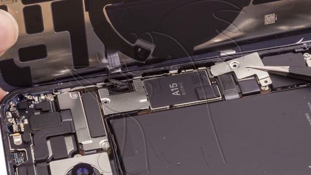 Guía del Apple iPhone 14: Cambiar carcasa trasera смотреть онлайн