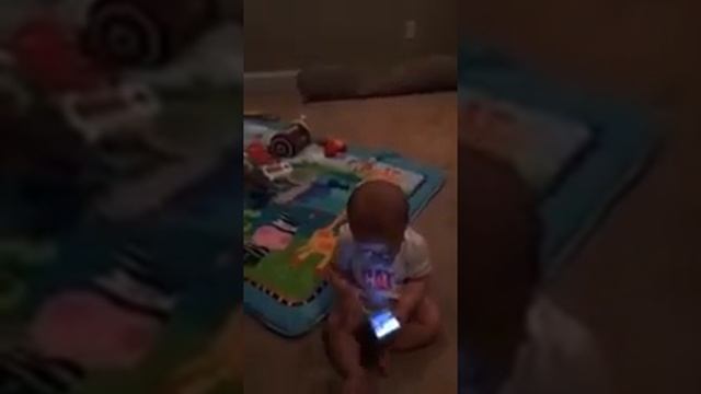 У ребёнка отобрали телефон смотреть онлайн