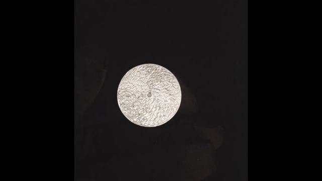 Серебряный значок "Радиация синяя" смотреть онлайн