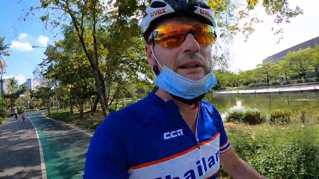 Cycling in Bangkok - Radtour zum Wachirabenchatat Park Bangkok || Khao San Road || Grand Palace ?? смотреть онлайн