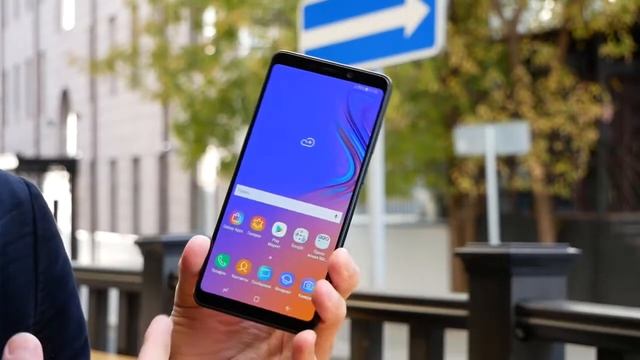 Обзор Samsung Galaxy A9 — четыре камеры! смотреть онлайн