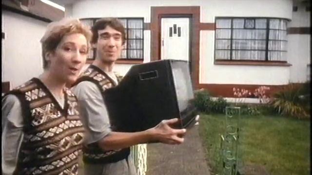 Vintage Samsung TV Ad (1980's)