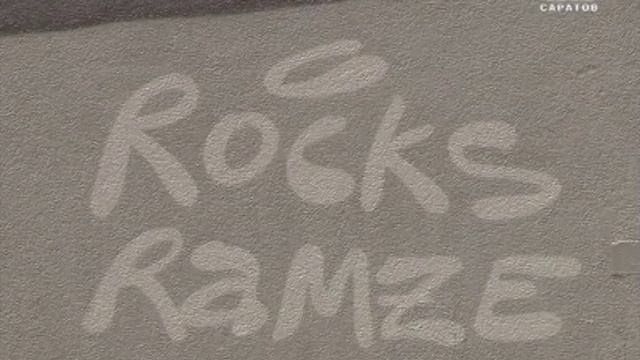 В центре Саратова стену двухэтажного дома разрисовали граффити смотреть онлайн