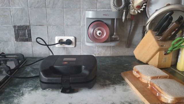 Мультипекарь. Рецепт 34. Сендвичи с ветчиной и сыром. смотреть онлайн