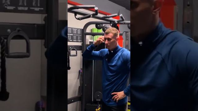 Трудности взаимопонимания Осторожно, мат (звук) смотреть онлайн