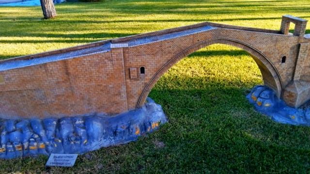 мини обзор МИНИ СИТИ парк миниатюр возле ТЦ Оздилек, где находится и как добраться - ТУРЦИЯ АНТАЛИЯ смотреть онлайн