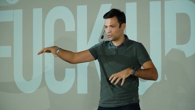 ЛУН.юа / Як (не) довести компанію до кризи / Денис Циганок / F**kUp Night by EASE смотреть онлайн