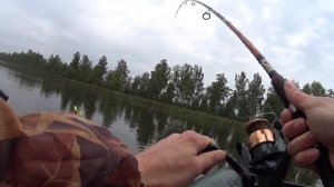 ловля карася с лодки на поплавок и на донку