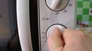 КАК СДЕЛАТЬ ЧЕРСТВЫЙ ХЛЕБ МЯГКИМ? РАЗМЯГЧАЕМ ХЛЕБ В МИКРОВОЛНОВКЕ