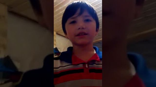 Сильные женщины... Плачут... Бабушкам... Мальчик смотреть онлайн