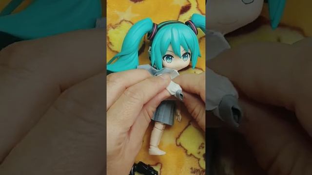 Nendoroid miku on obitsu 11 body... смотреть онлайн