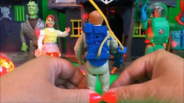 MORE! 1984 Real Ghostbusters Original Toys. Inc. FEARSOME FLUSH SCARY TOILET RESTROOM