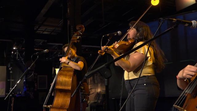 "Treat You Better" - Laura Cortese and The Dance Cards - LIVE From The Fallout Shelter смотреть онлайн
