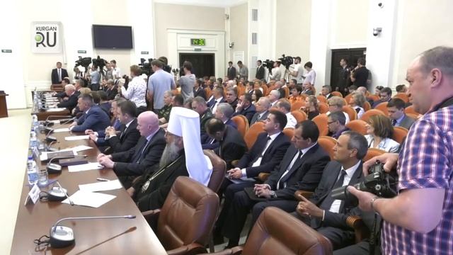 Уральский полпред вручил Алексею Кокорину Благодарственное письмо Президента РФ. За что? смотреть онлайн
