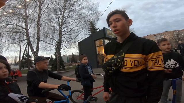 Блогер Сначала Подарил БМХ а Потом ЗАБРАЛ По Тому Что... смотреть онлайн