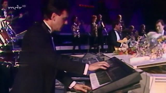 Karel Gott - koncert Berlín 1986 смотреть онлайн