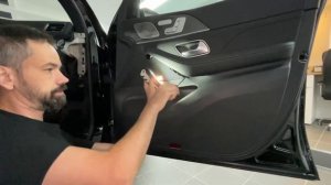 How to remove a Mercedes-Benz GLE C167 door panel - door card removal