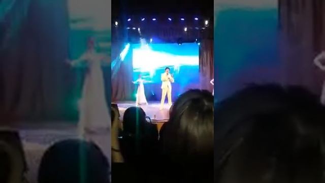 ОБЗОР ОЦЕНИМ подостоиству НАЧИНАЮЩИГО МОЛОДОГО АРТИСТА Артур Казимиров СПЕСНЕЙ Лодка Белая смотреть онлайн