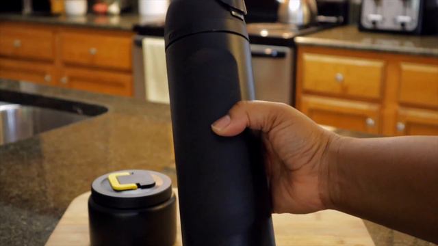 Owala FreeSip Insulated Stainless Steel Water Bottle vs JXXM 8 Oz Thermo Food Jar смотреть онлайн