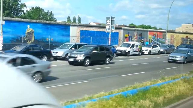Берлинская стена смотреть онлайн
