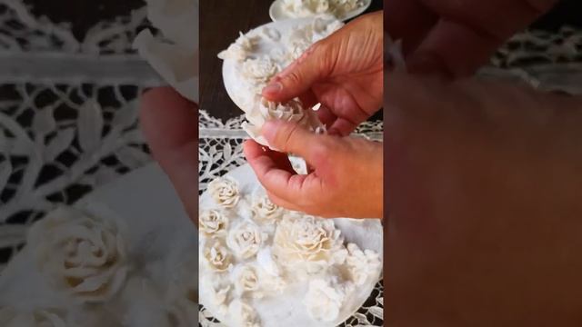 Розы и пионы из фарфора parian смотреть онлайн