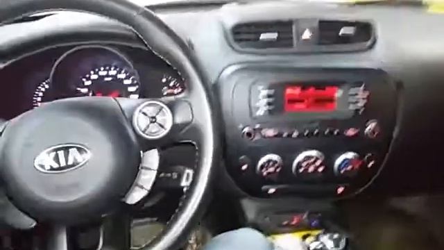 Дооснащение кнопкой приглушения звука на KIA SOUL PS 2015 смотреть онлайн