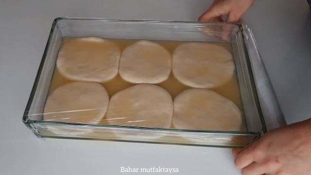 SAHURA MUTLAKA YAPIN😃ÇOK FARKLI ✋Sadece UN,SU ve TUZ İle Kat Kat Tel Tel ayrılan katmer смотреть онлайн