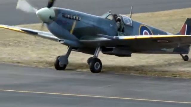 warbirds over wanaka 2010 Supermarine Spitfire Mk 9 смотреть онлайн