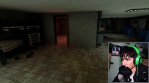 МНЕ ПОЗВОНИЛА МОМО И ПОЗВАЛА НА СВИДАНИЕ! ДЕВОЧКА ИЗ ДАЙВИНЧИК! ИГРАЕМ В MOMO IS HERE!