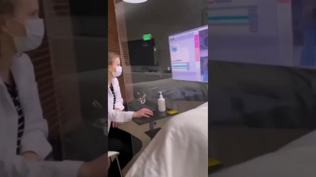 Наращивание ресниц робот