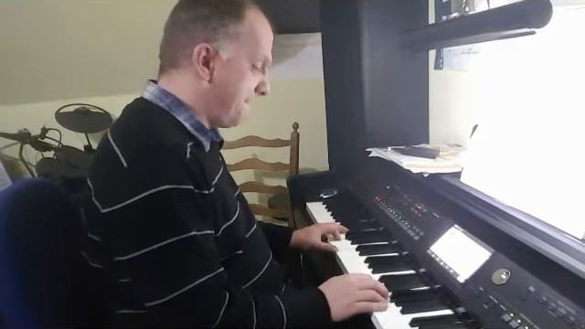 BLUES (üben) - Yamaha Clavinova CVP 605 Test смотреть онлайн