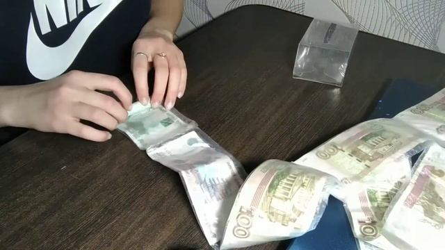 ЧТО ПОДАРИТЬ ?/ПОДАРОК НА 18 ЛЕТ/ МОЛОДОМУ ЧЕЛОВЕКУ смотреть онлайн