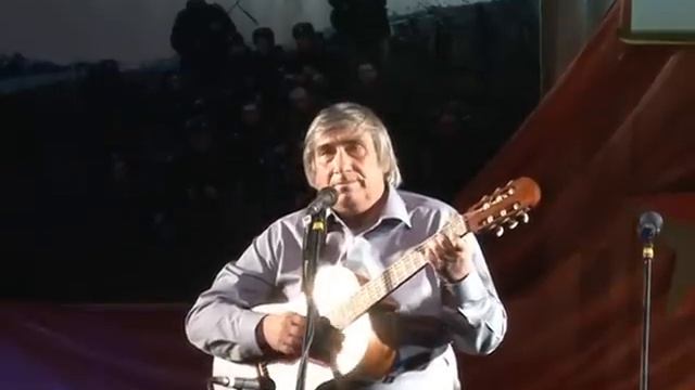 Булат Окуджава - На ясный огонь смотреть онлайн