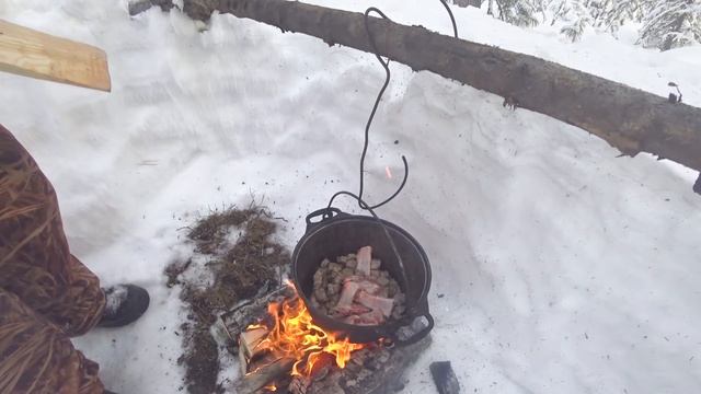 ПЛОВ В ТАЙГЕ ГОТОВИМ С ЖЕНОЙ СИБИРЬ ОТДЫХАЕМ смотреть онлайн