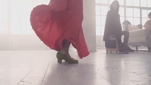 Beautiful fusion of trible, flamenco dance and music ~ Jeeva ~ Eurasian dance (Evgenii Krasilnikov) смотреть онлайн