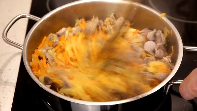Куриные желудки тушеные в сметане | Chicken gizzards stewed in sour cream смотреть онлайн